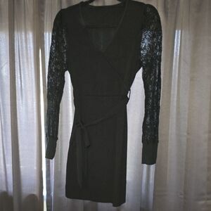 SHEIN Black Lace Long Sleeve Dress